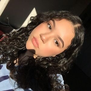 Meet your Posher, Melody